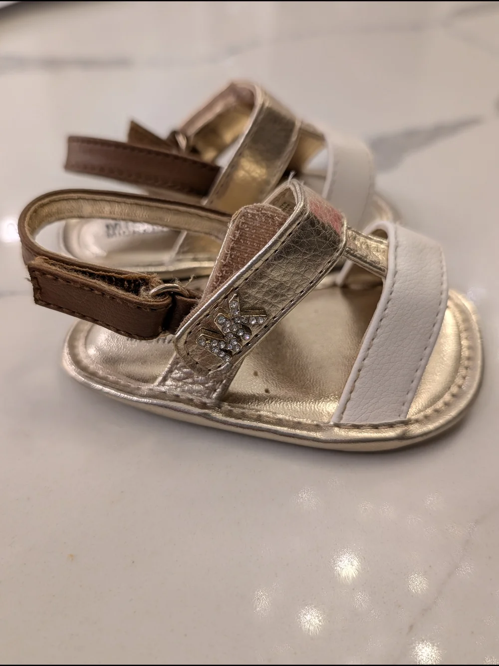 Michael Kors Metallic Gold & White Sandals with Brown Strap Baby Size 2 - Picture 4 of 11